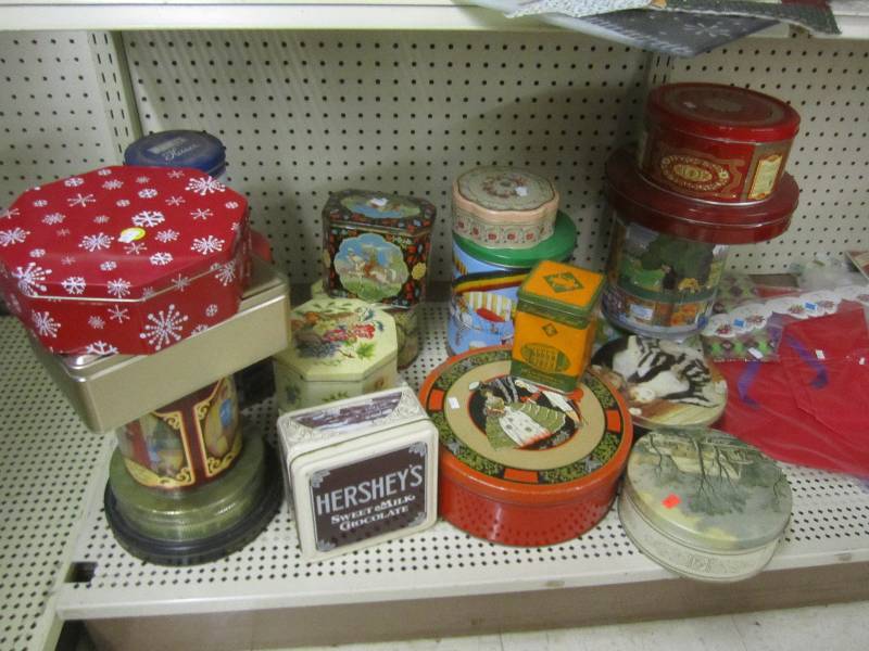 lot 394 image: lot of collector tins...
