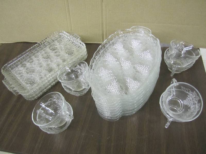 lot 407 image: Clear glass serving sets...