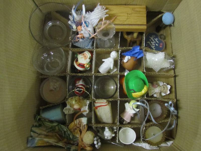 lot 425 image: Lot of small decorative items...