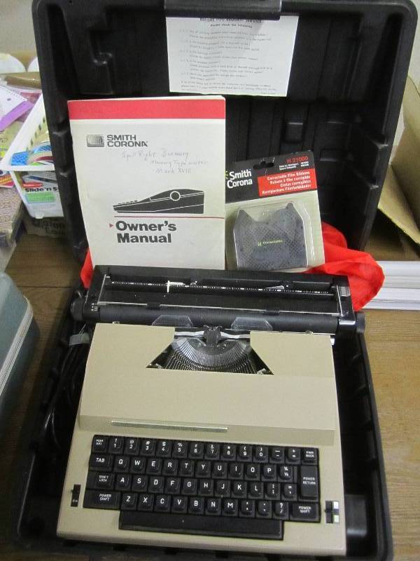 lot 427 image: Vintage Smith Corona typewriter...