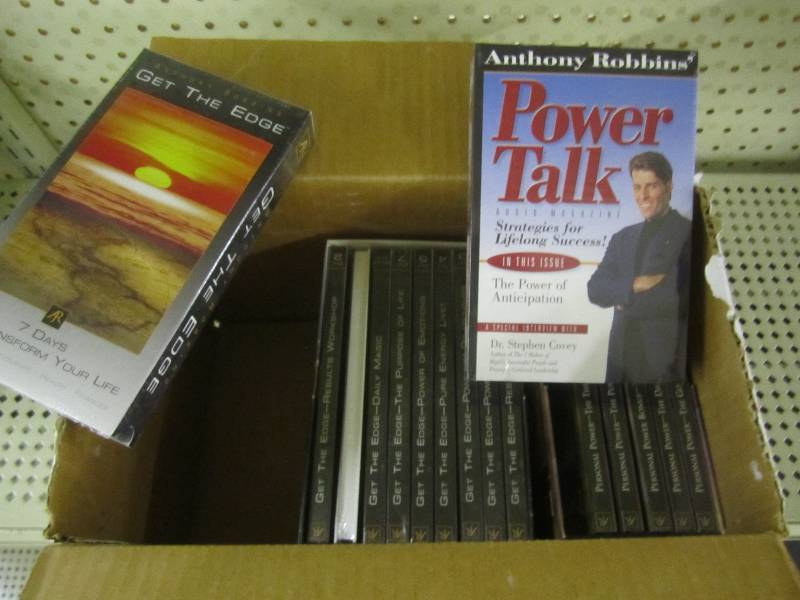 lot 436 image: Tony Robbins life coaching material...