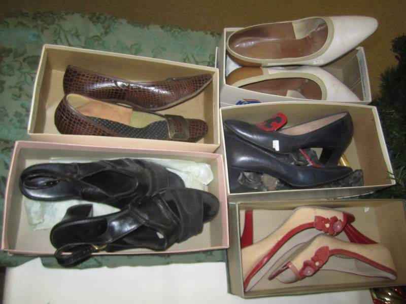 lot 457 image: Lot of nice shoes...
