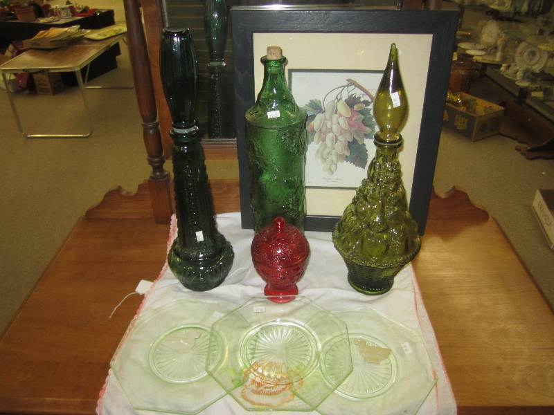lot 459 image: Very nice vintage glass ...