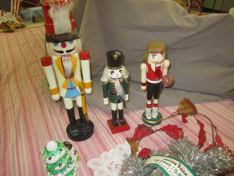 lot 466 image: Collection of Nutcracker figures...