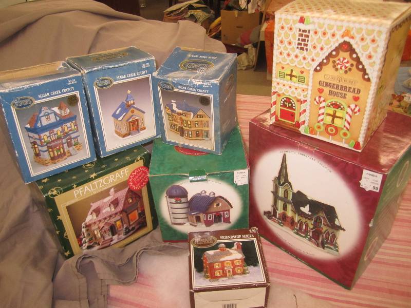 lot 468 image: High value lot of Christmas collect...
