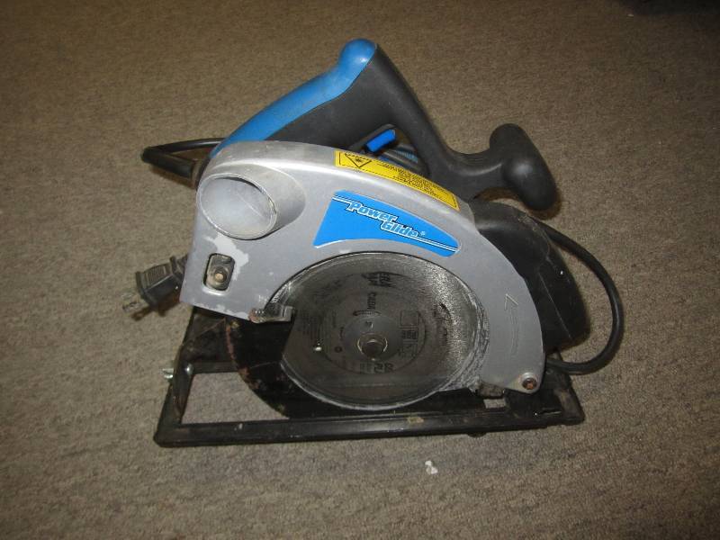 lot 484 image: Power Glide circular saw...