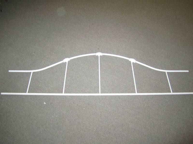 lot 487 image: Bed Hearboard, nice vintage metal...