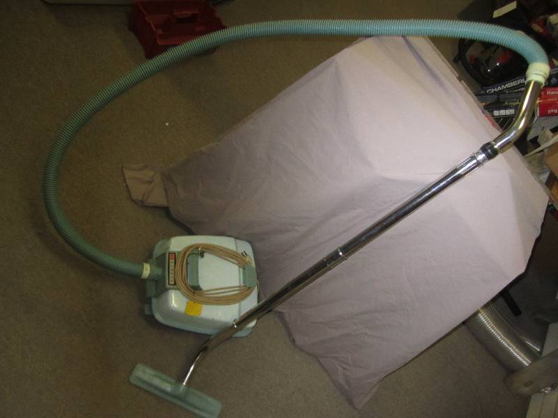 lot 504 image: Vintage Eureka vacuum...