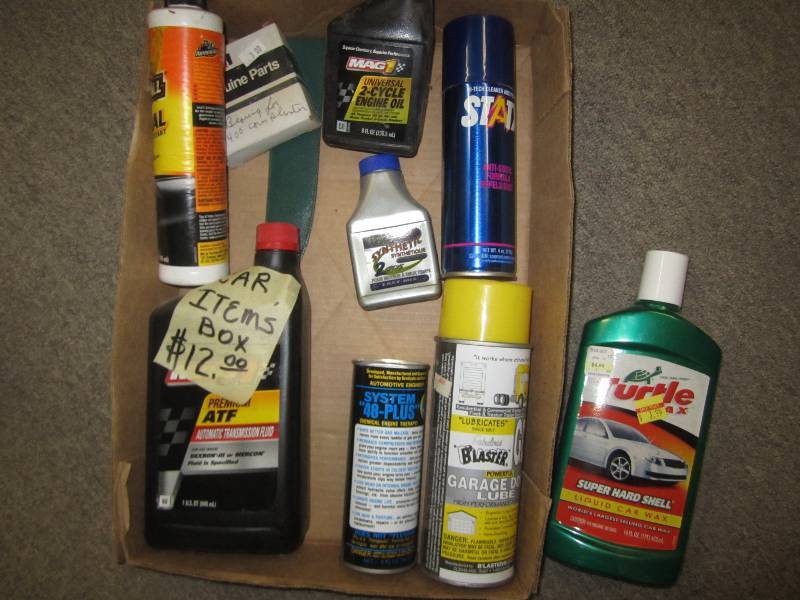 lot 506 image: Lot of garage type liquid bottles...