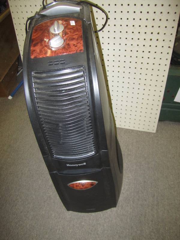 lot 534 image: Honeywell humidifier...