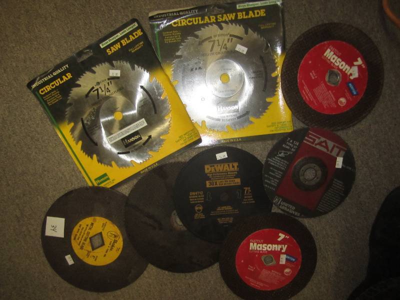 lot 539 image: Lot of grinding discs...