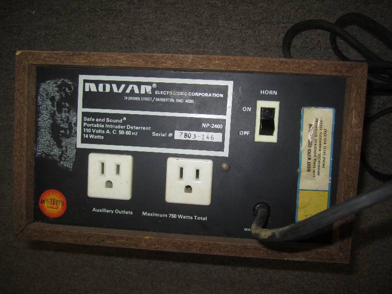 lot 542 image: Rovar portable pest controller...