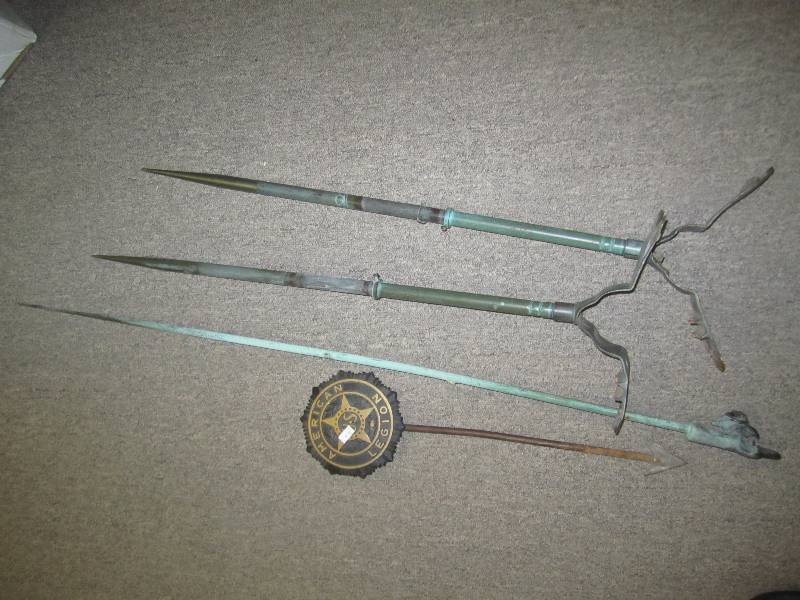 lot 544 image: Lot of lightning rods and American ...