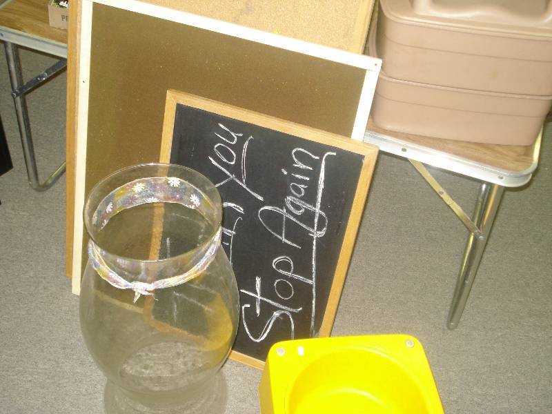 lot 587 image: Bulletin board, chalk board, booste...
