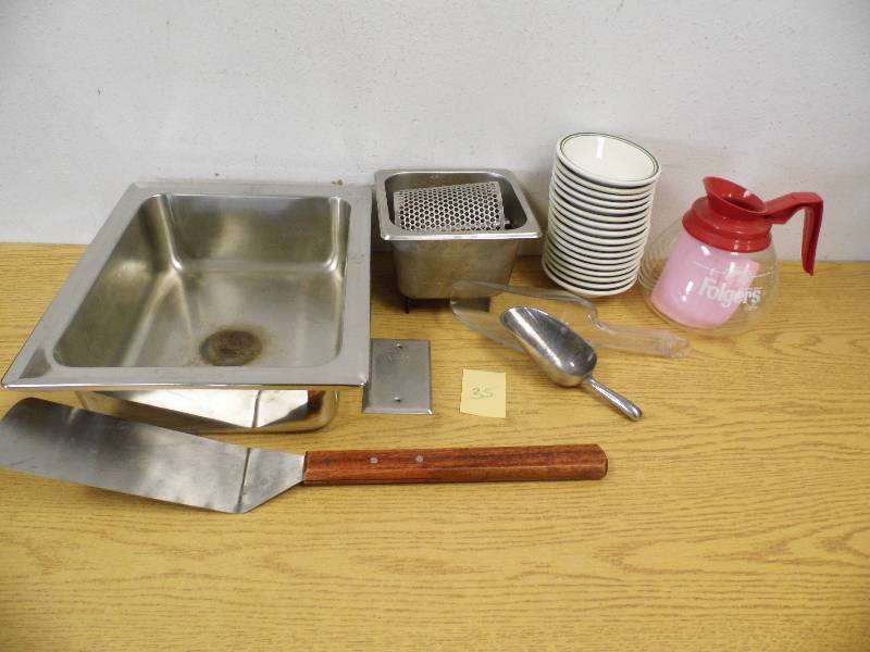 lot 35 image: Stainless Steel Steam Table Inserts