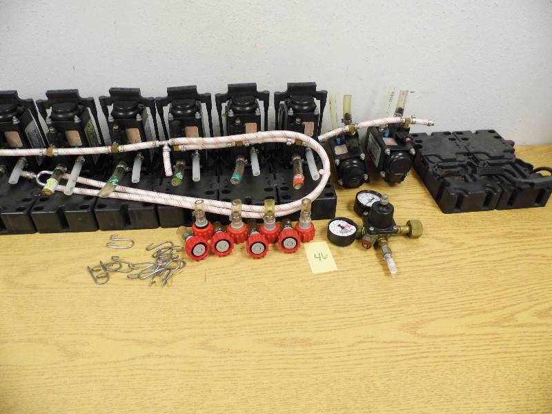 lot 46 image: Soda Dispenser Items - Wunder Bar