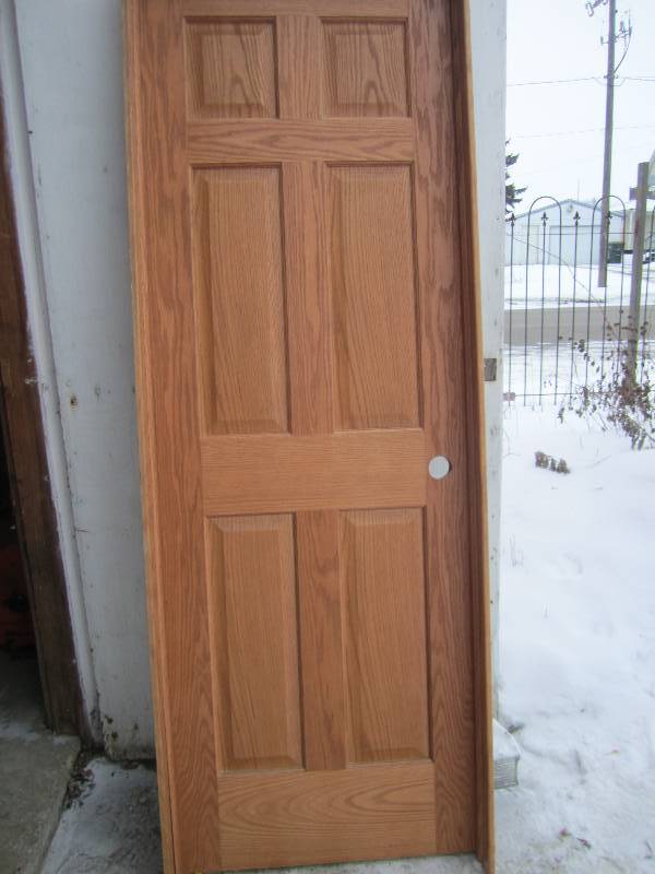 lot 54 image: 28 x 79 34 solid wood door wit...