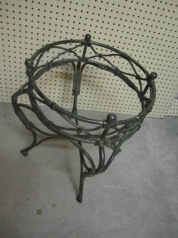 lot 66 image: decorative table base ...