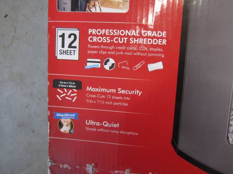 lot 72 image: Fellows powershred DM1200Ct the wor...