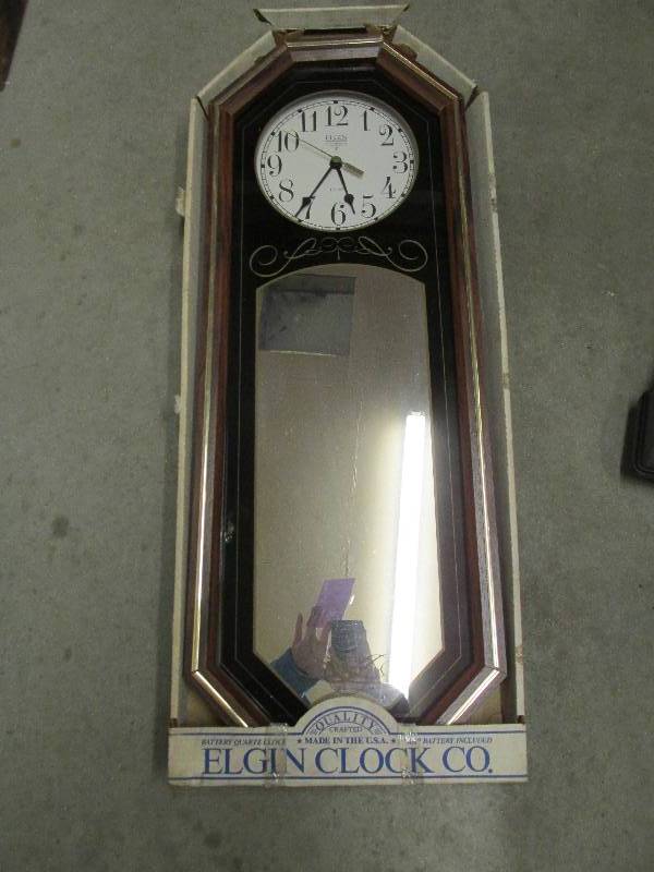 lot 85 image: Elgin clock Co. with mirror 33 ta...