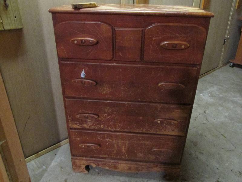 lot 90 image: Vintage wood dresser, rear leg is b...