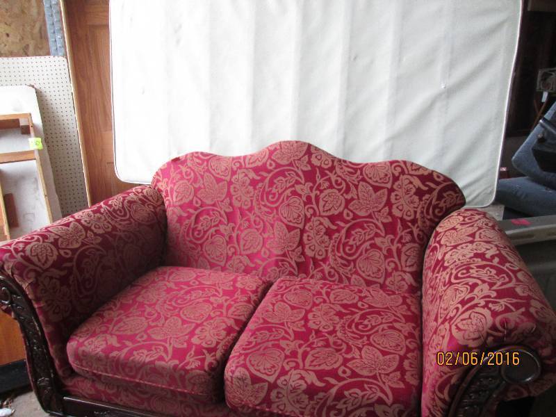 lot 118 image: red couch 67 wide ...