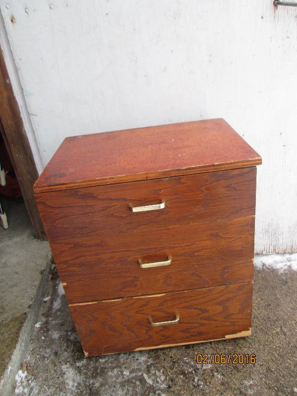 lot 124 image: wood dresser 23 x 17 top ...