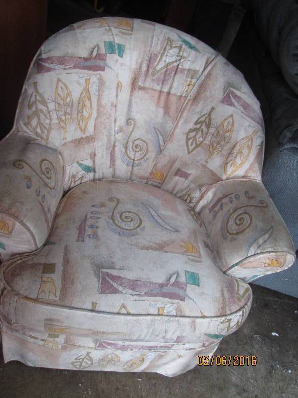 lot 125 image: sliver arm chair...