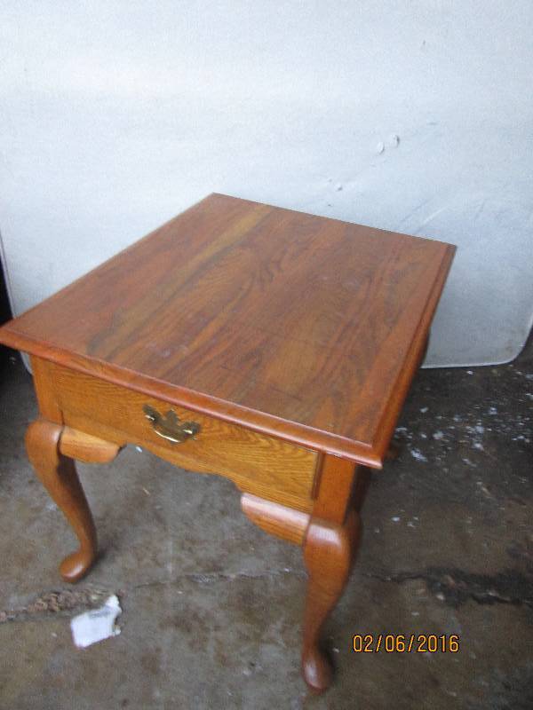 lot 131 image: wood end table ...