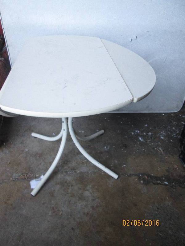 lot 133 image: white drop leaf table - 2 legs need...
