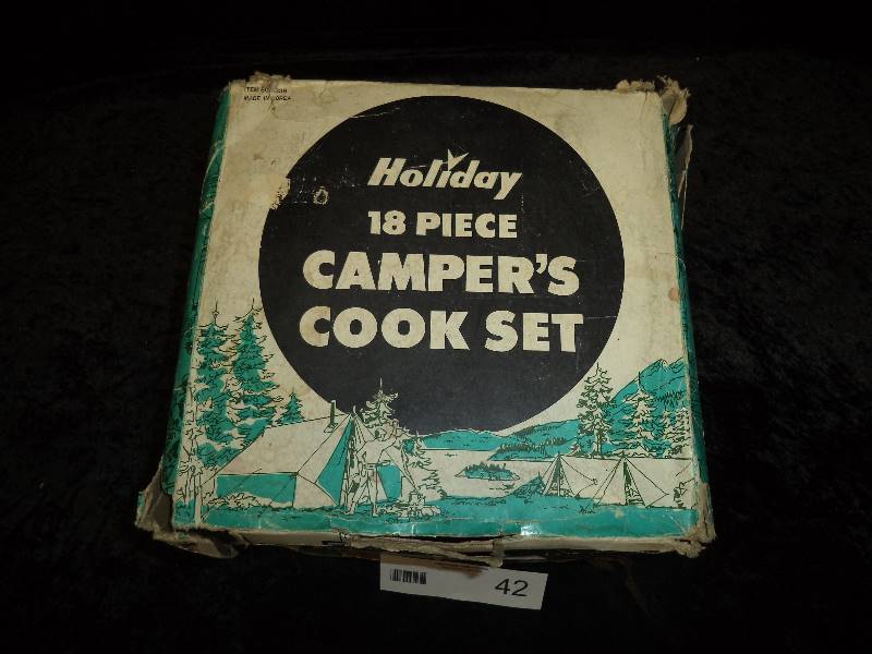 Holiday Campers Cook Set