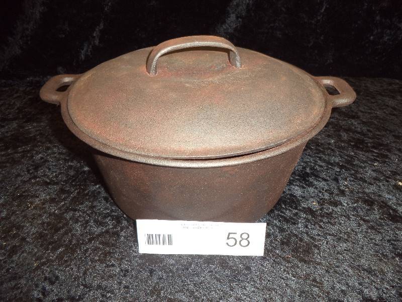 Cast Dutch Oven