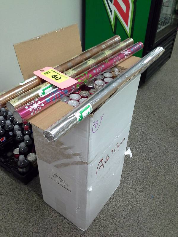 Giftwrapping lot