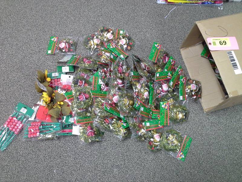 Christmas accessories lot