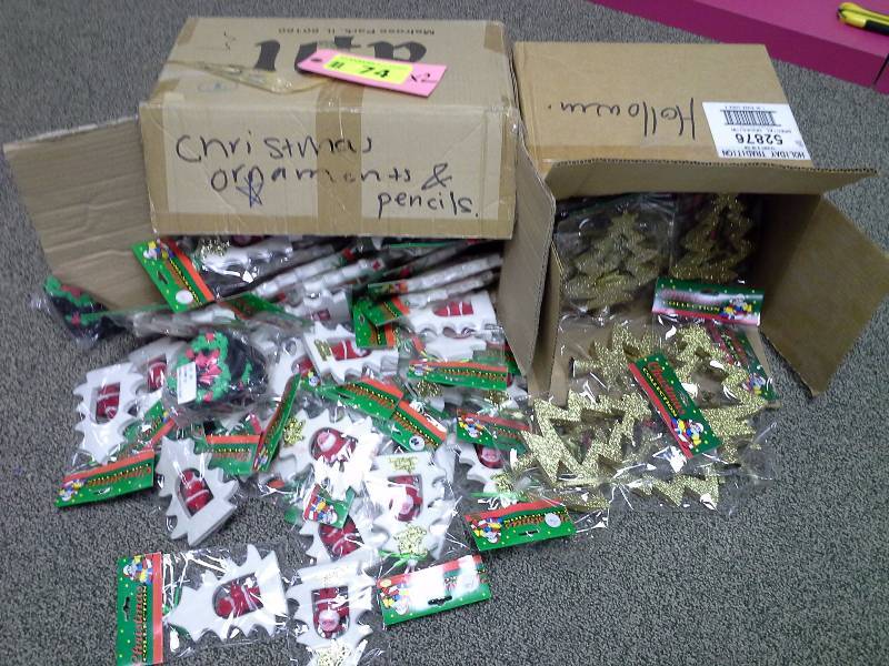Christmas accessories lot
