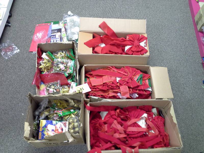 Christmas accessories lot