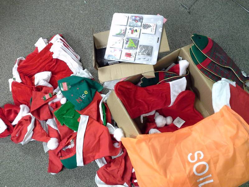Christmas accessories lot