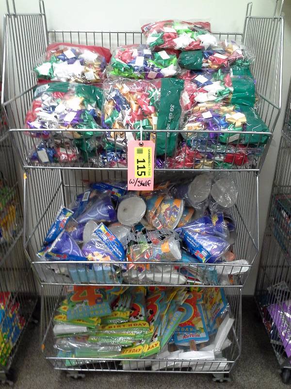 Party accessories with cart