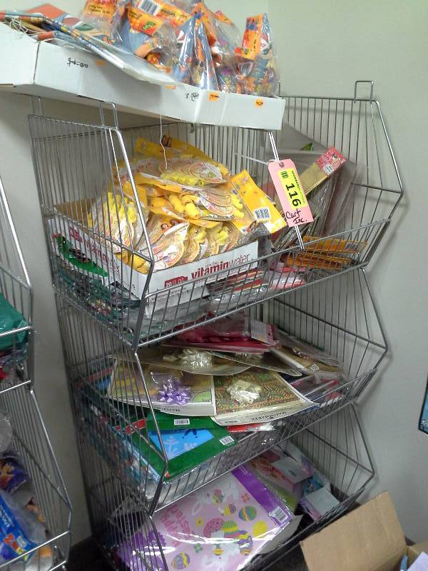 Party accessories with cart