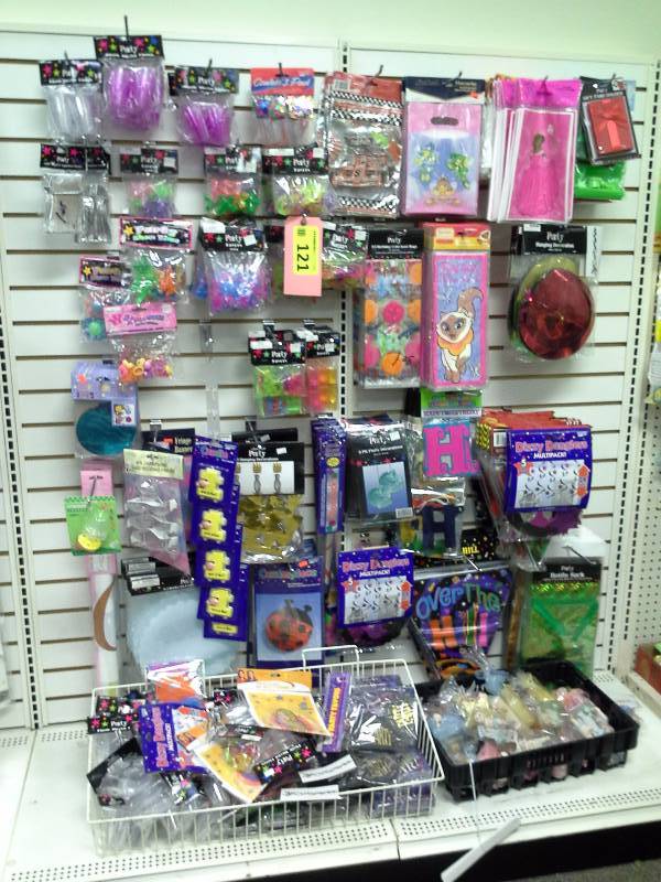 Party accessories lot