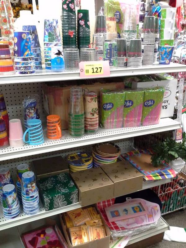 Cups, straws and other items lot