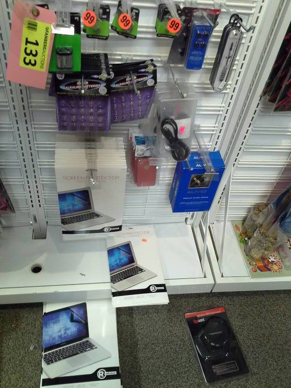 Electronics accessories lot