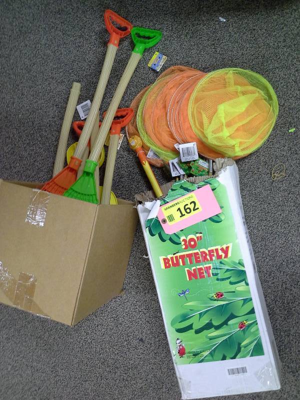 Childrens rake and butterfly net lot