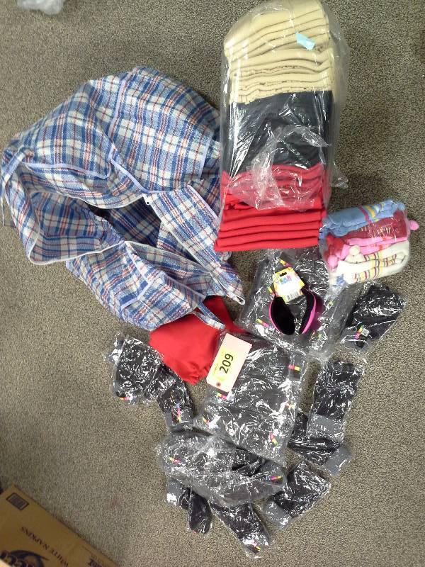 Winter accessories lot, new with tags