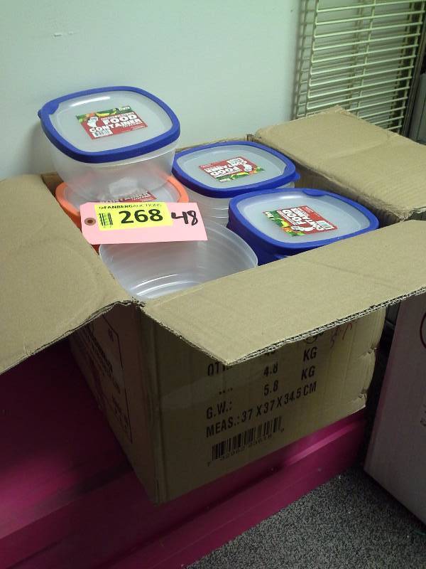 Food containers with lids