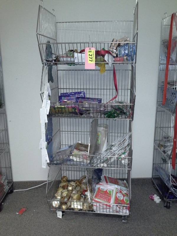 Miscellaneous lot, with cart