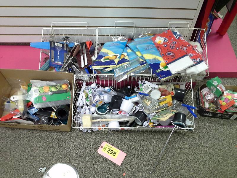 Miscellaneous utensils lot