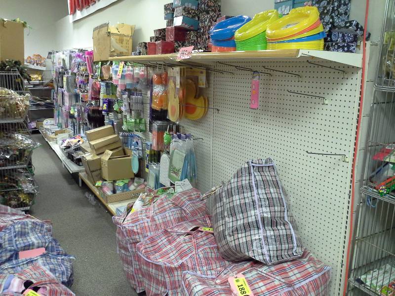 Retail shelving lot