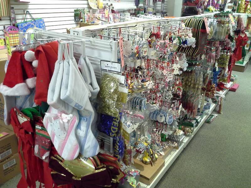 Retail shelving lot