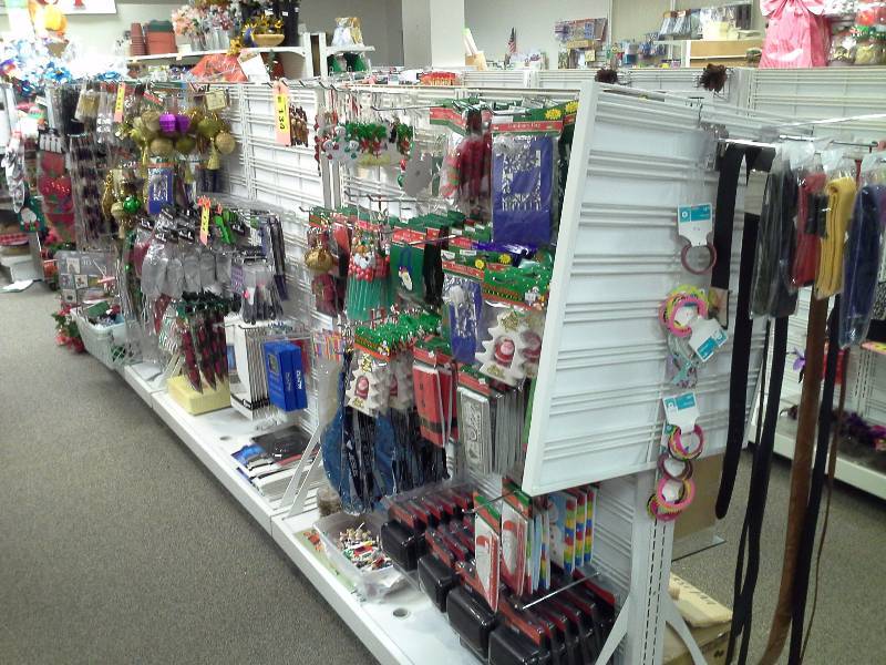 Retail shelving lot